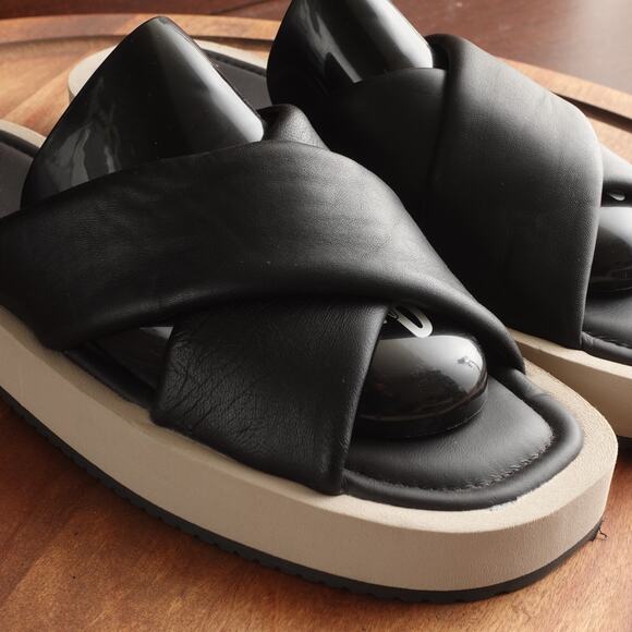 Copenhagen Studios Sandals WMS SZ EU 39 US 8 BLK Leather Criss Cross Slide Shoes - Picture 5 of 11